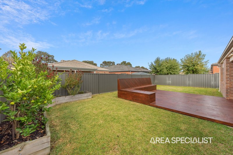 Photo - 29 Kindred Avenue, Cranbourne North VIC 3977 - Image 28