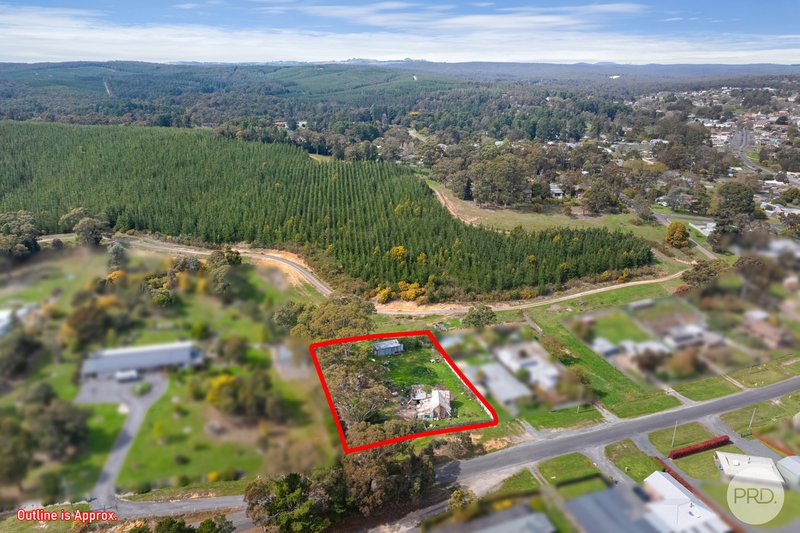 Photo - 29 King Street, Creswick VIC 3363 - Image 5