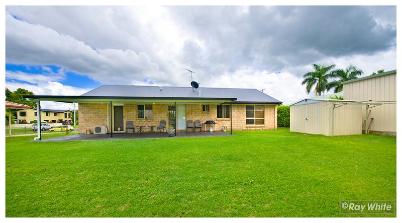 Photo - 29 Kingfisher Parade, Norman Gardens QLD 4701 - Image 15