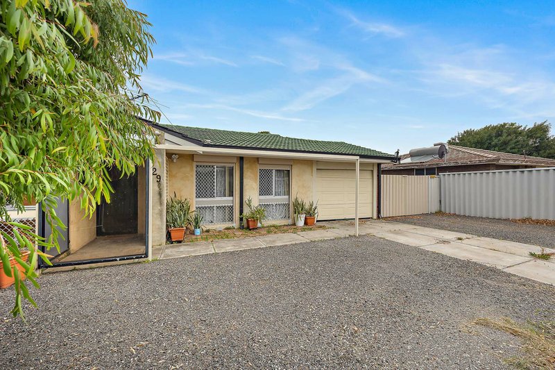 Photo - 29 Kitson Street, Rockingham WA 6168 - Image 5