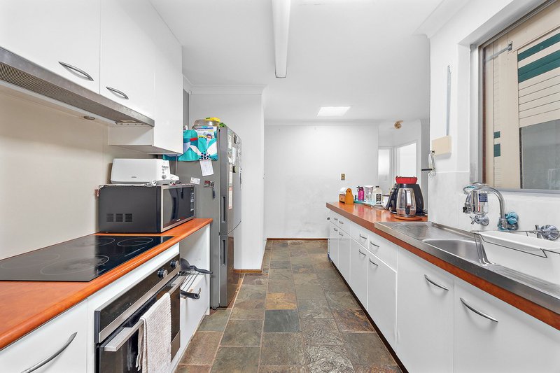 Photo - 29 Kitson Street, Rockingham WA 6168 - Image 14