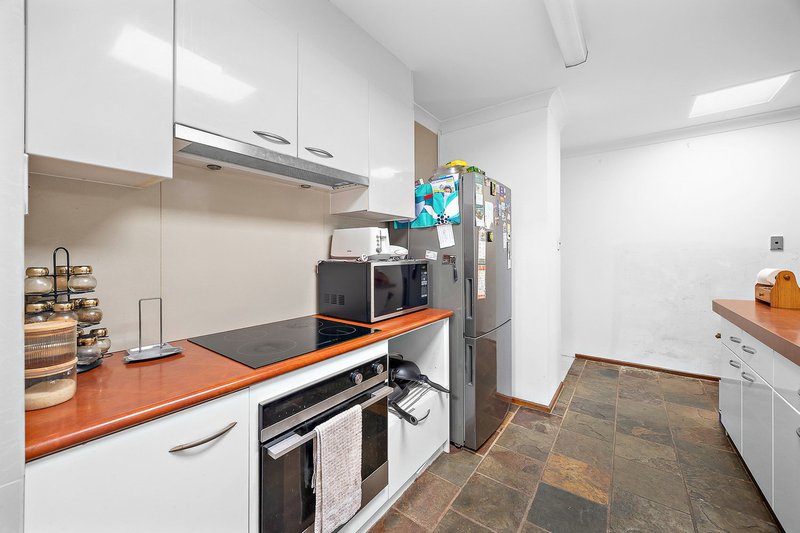 Photo - 29 Kitson Street, Rockingham WA 6168 - Image 16