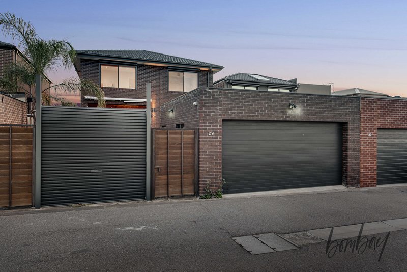 29 Knoll Walk, Epping VIC 3076