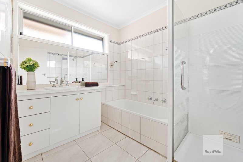 Photo - 29 Koonalda Road, Gladstone Park VIC 3043 - Image 14