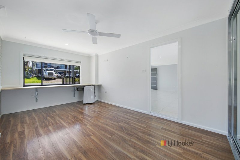 Photo - 2/9 Koowong Road, Gwandalan NSW 2259 - Image 7