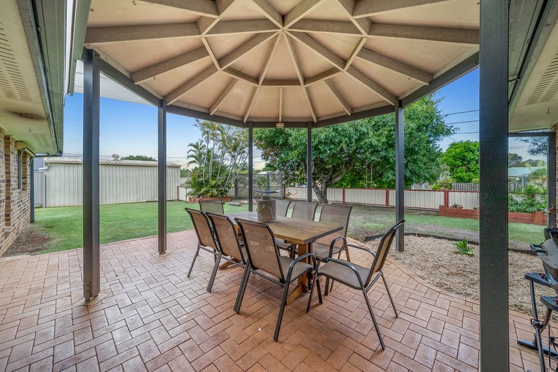 Photo - 29 Kubiak Drive, Murrumba Downs QLD 4503 - Image 16