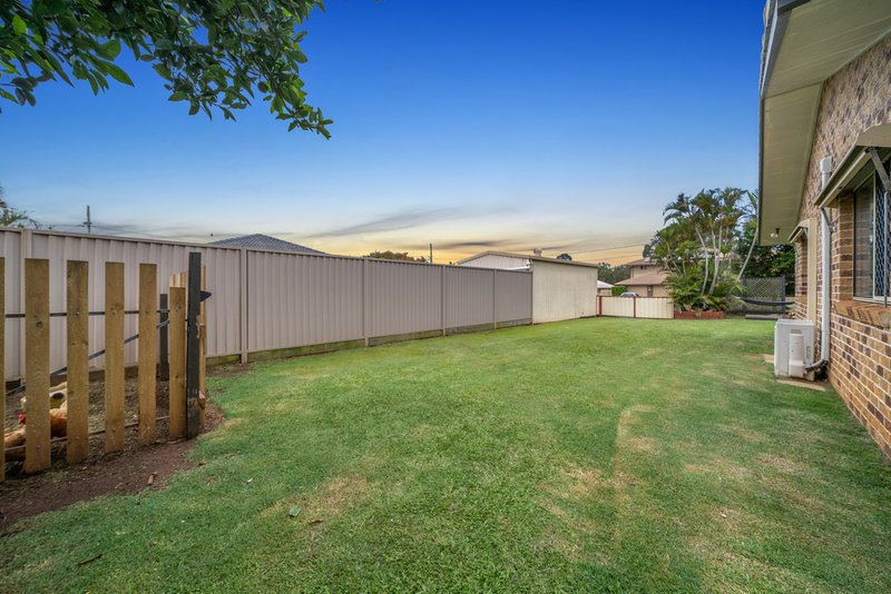 Photo - 29 Kubiak Drive, Murrumba Downs QLD 4503 - Image 17