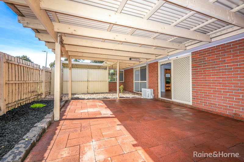 Photo - 29 La Perouse Close, Sunbury VIC 3429 - Image 13