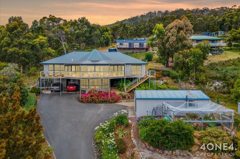 29 Lagoon Road, White Beach TAS 7184