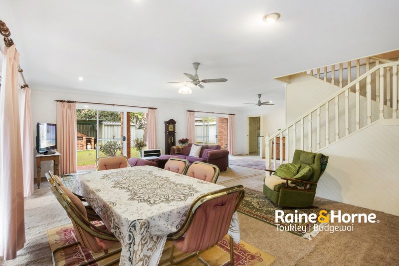 Photo - 29 Lake Haven Drive, Lake Haven NSW 2263 - Image 7