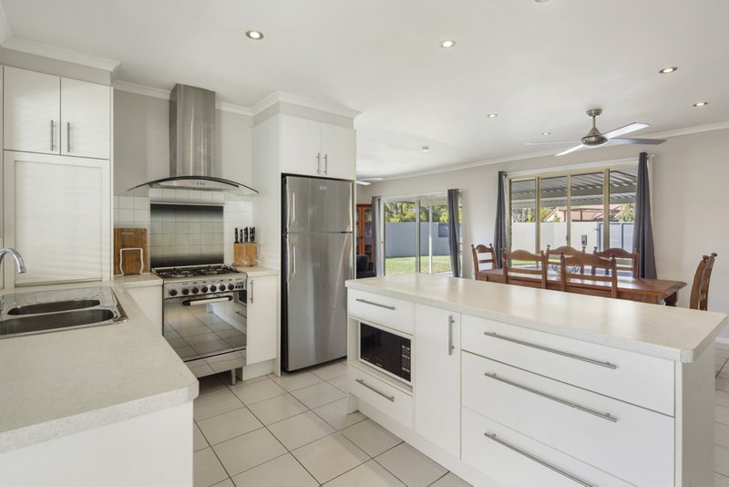 Photo - 29 Lakeshore Avenue, Buderim QLD 4556 - Image 3