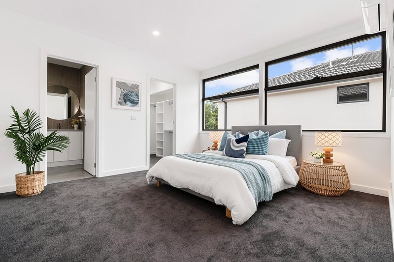 Photo - 2/9 Lance Road, Bayswater VIC 3153 - Image 5