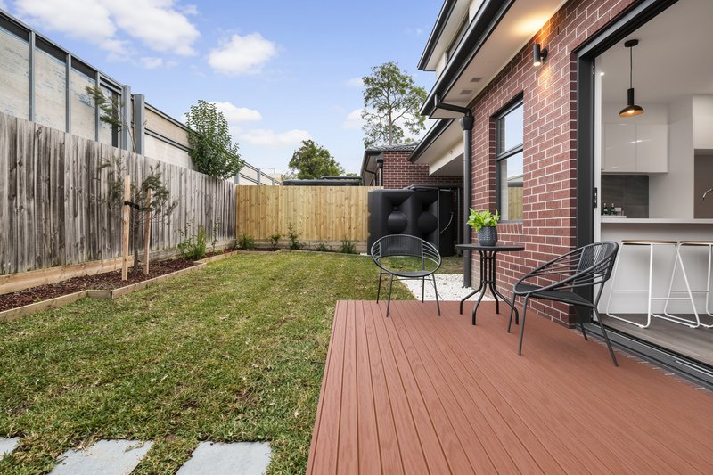 Photo - 2/9 Lance Road, Bayswater VIC 3153 - Image 7