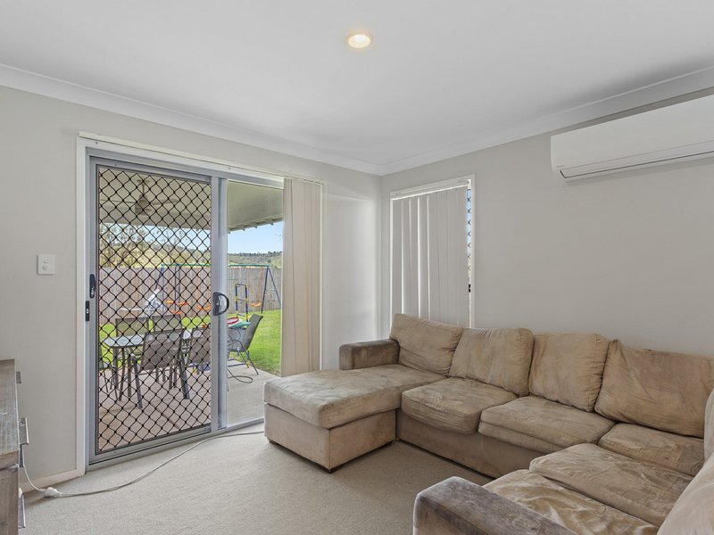 Photo - 29 Lawson Crescent, Laidley North QLD 4341 - Image 6