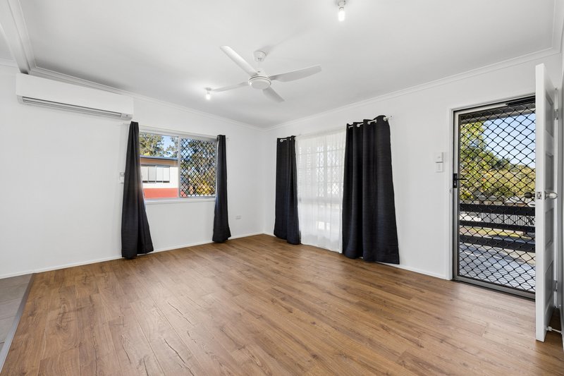 Photo - 29 Leah Street, Burpengary QLD 4505 - Image 10