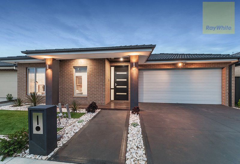 29 Lemon Myrtle Way, Craigieburn VIC 3064