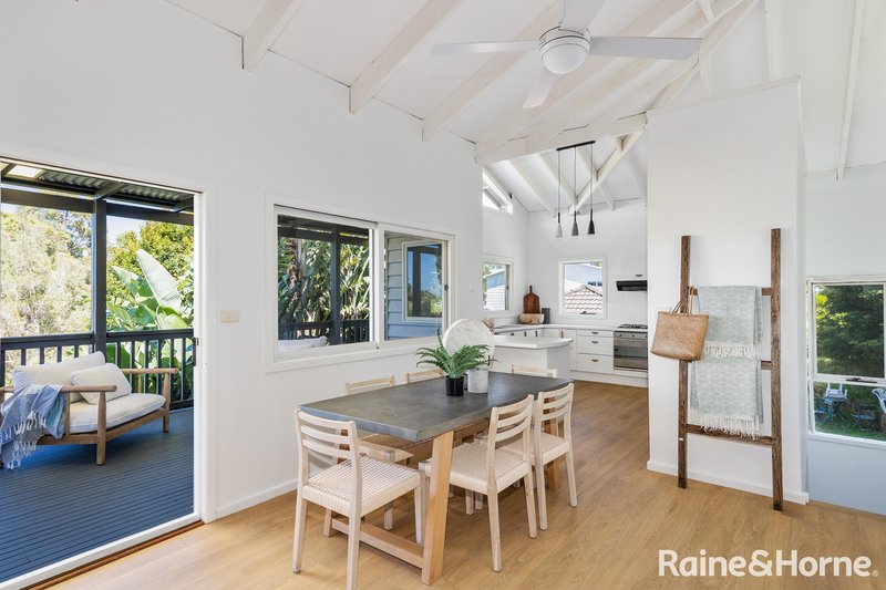 Photo - 29 Linden Way, Mollymook Beach NSW 2539 - Image 9