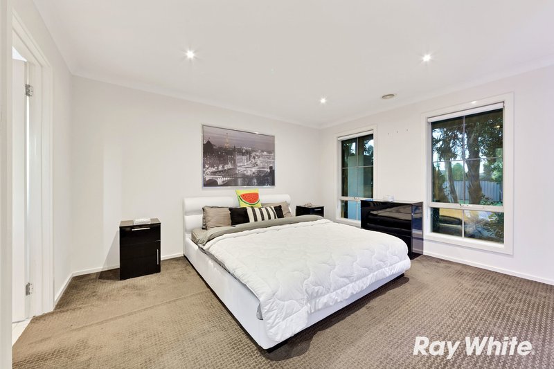 Photo - 29 Lindsay Gardens, Point Cook VIC 3030 - Image 6