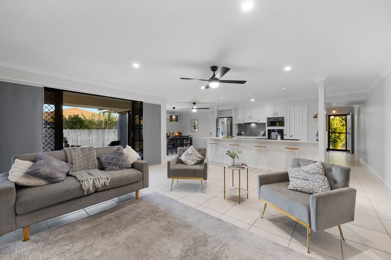 Photo - 29 Links Crescent, Joyner QLD 4500 - Image 7