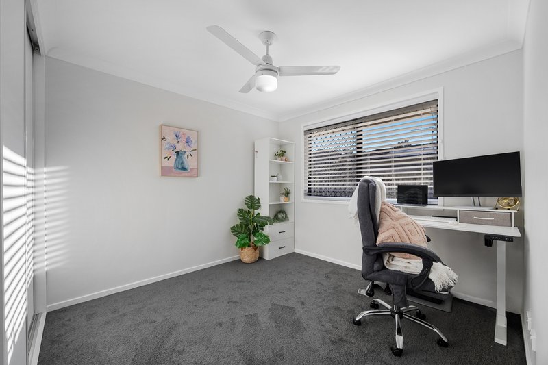 Photo - 29 Links Crescent, Joyner QLD 4500 - Image 17