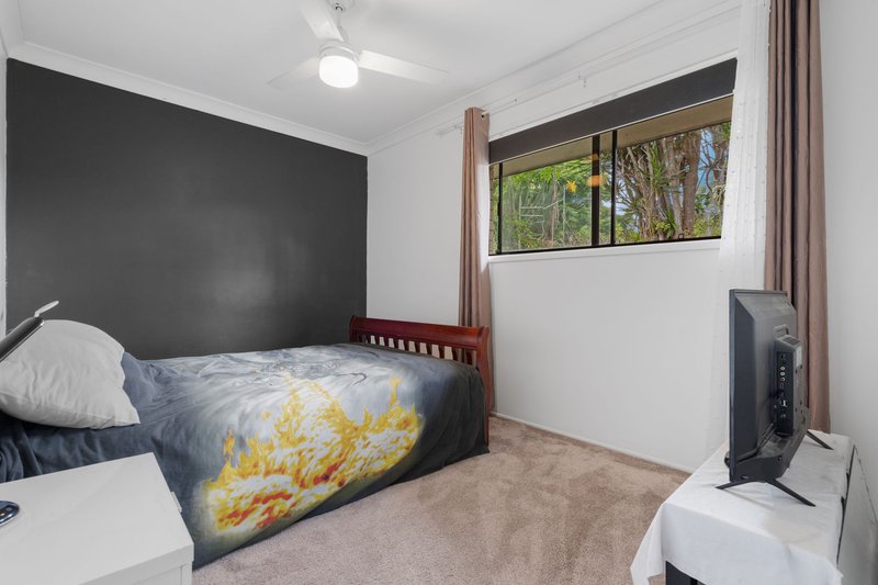 Photo - 29 Linning Street, Mount Warren Park QLD 4207 - Image 17