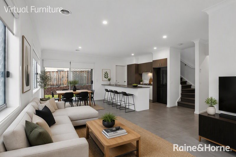Photo - 29 Lone Pine Drive, Mernda VIC 3754 - Image 4