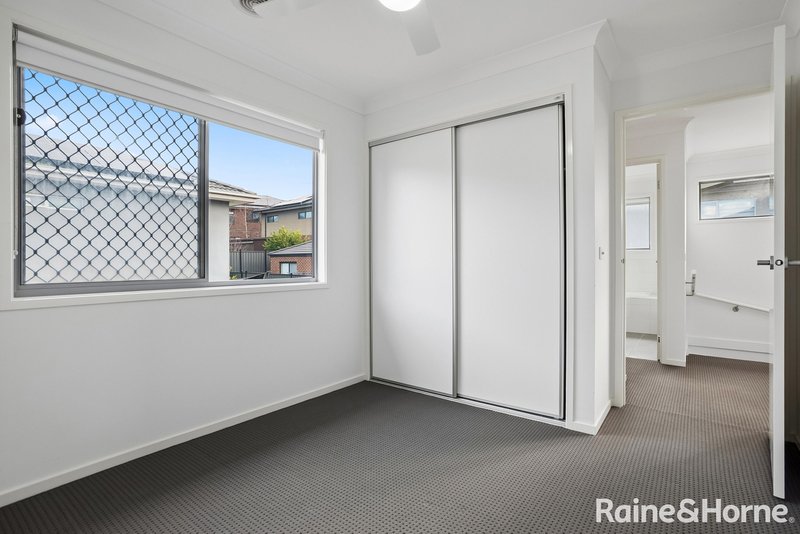 Photo - 29 Lone Pine Drive, Mernda VIC 3754 - Image 10