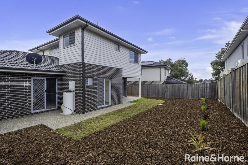 Photo - 29 Lone Pine Drive, Mernda VIC 3754 - Image 14