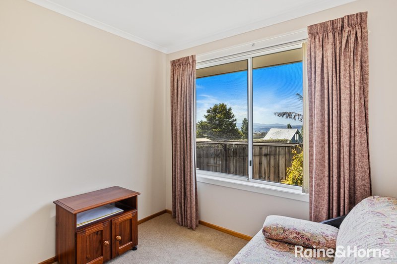 Photo - 2/9 Longley Court, Glenorchy TAS 7010 - Image 17