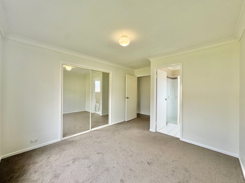 Photo - 29 Loongana Crescent, Blue Haven NSW 2262 - Image 7