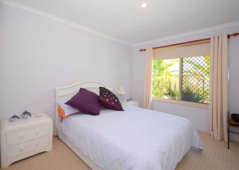 Photo - 29 Lucas Drive, Burrum Heads QLD 4659 - Image 12