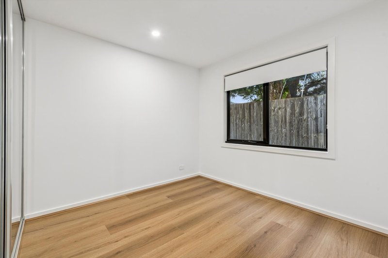 Photo - 2/9 Lumeah Crescent, Ferntree Gully VIC 3156 - Image 3