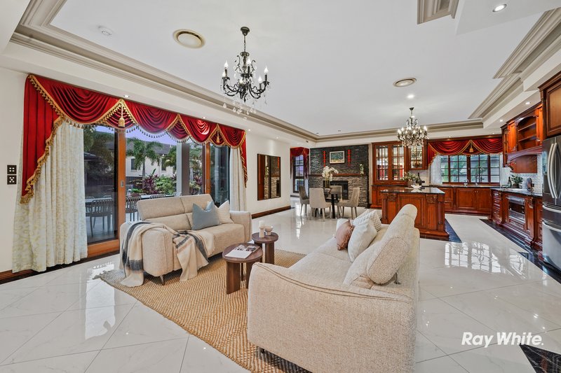 Photo - 29 Lynette Way, Daisy Hill QLD 4127 - Image 16