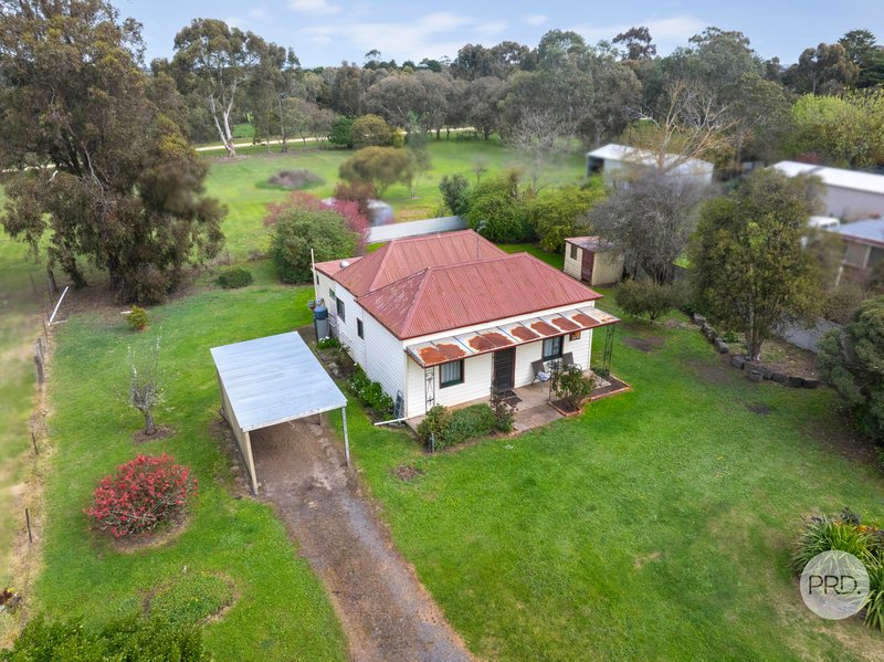 Photo - 29 Lyons Street, Skipton VIC 3361 - Image 3