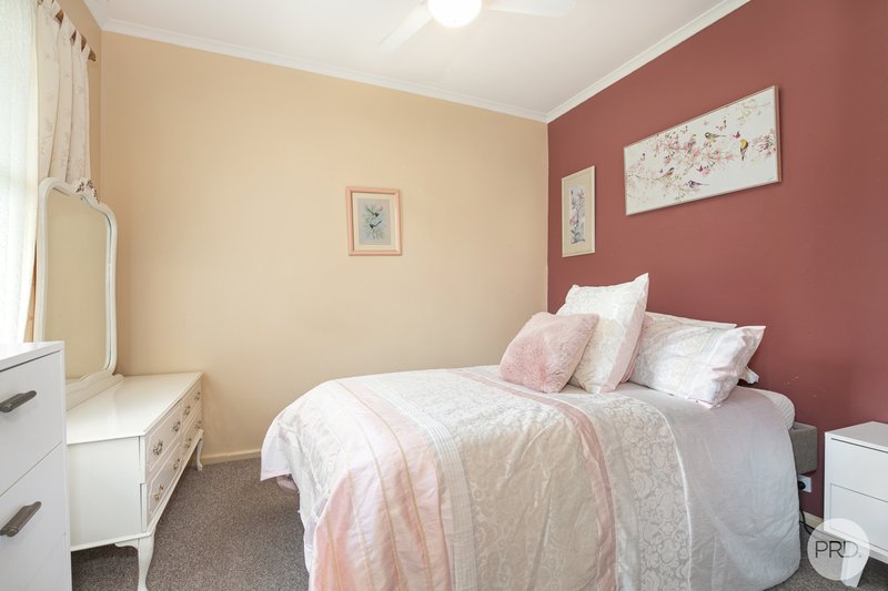 Photo - 29 Lyons Street, Skipton VIC 3361 - Image 6