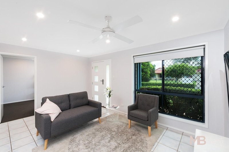 Photo - 29 Macadamia Street, Wynnum West QLD 4178 - Image 2