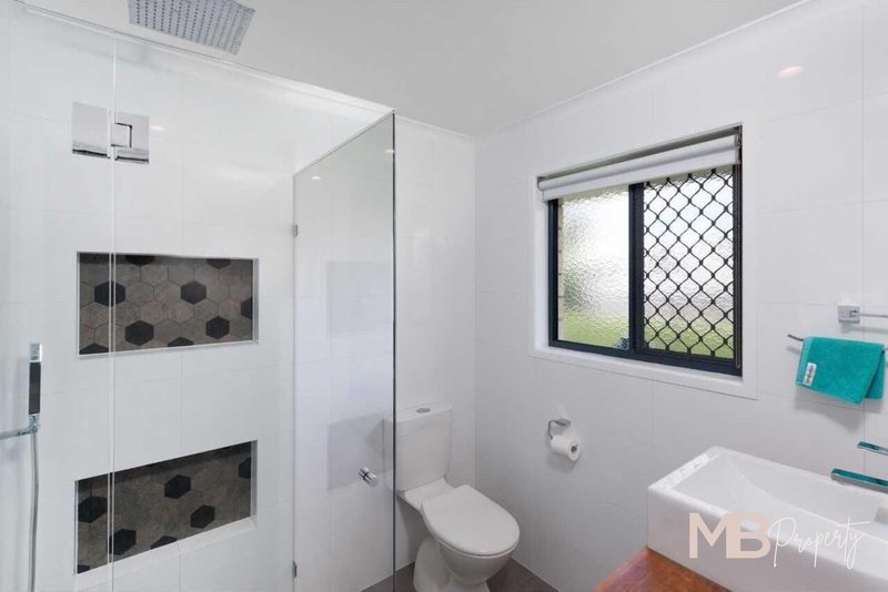 Photo - 29 Macadamia Street, Wynnum West QLD 4178 - Image 7