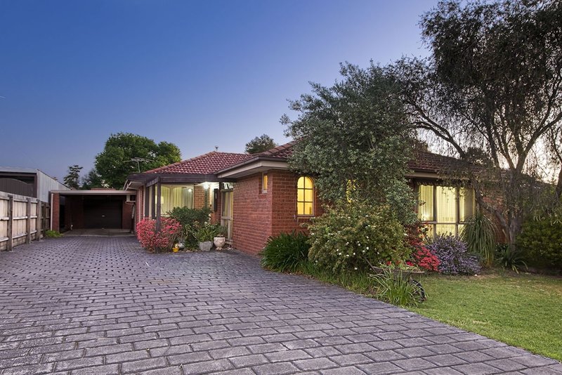 29 Madigan Crescent, Mill Park VIC 3082