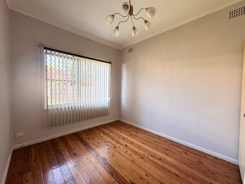 Photo - 29 Madrers Ave , Kogarah NSW 2217 - Image 6