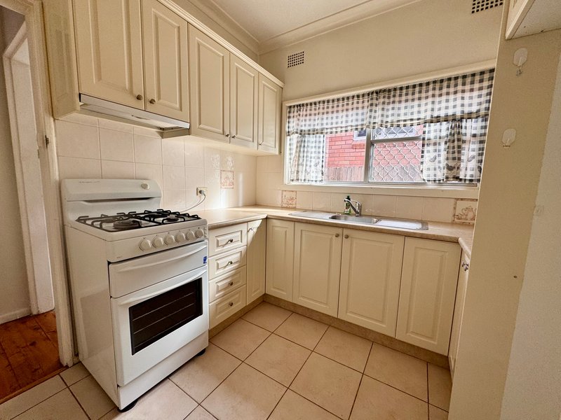 Photo - 29 Madrers Ave , Kogarah NSW 2217 - Image 8