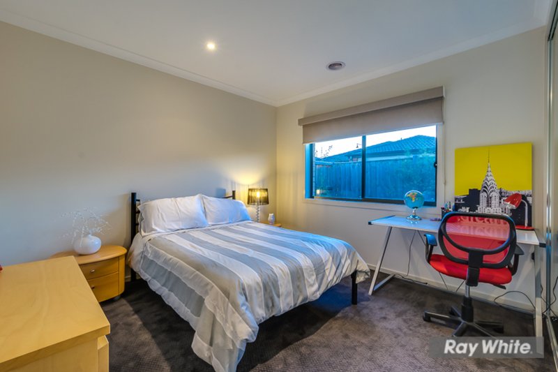 Photo - 29 Malibu Boulevard, Point Cook VIC 3030 - Image 15