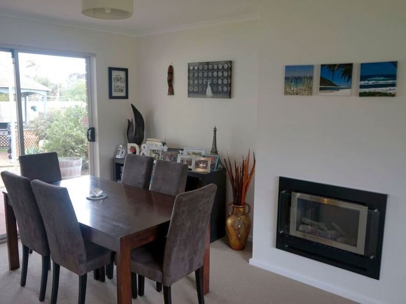 Photo - 29 Manunda Way, Hallett Cove SA 5158 - Image 5