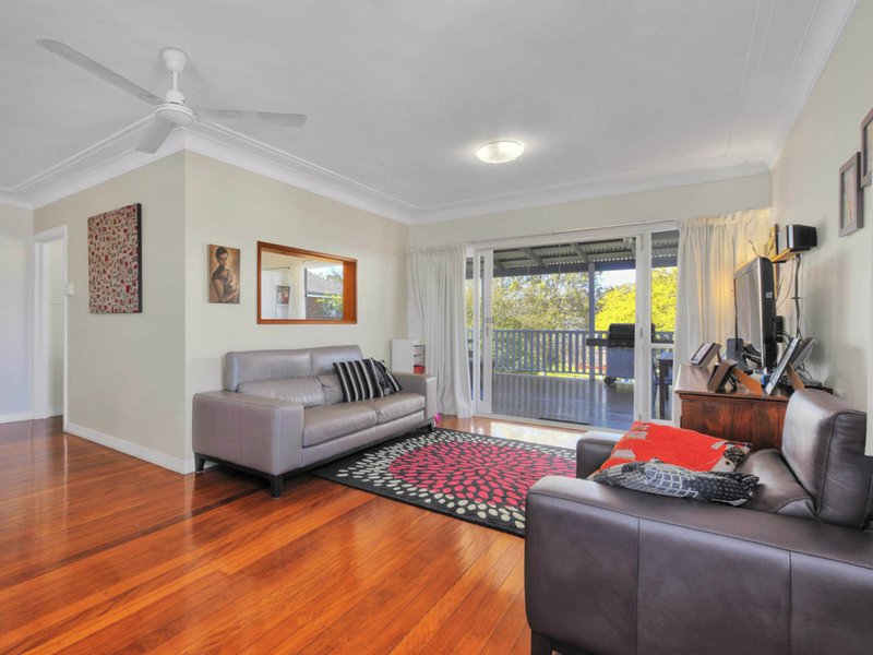 Photo - 29 Marford Street, Chermside West QLD 4032 - Image 4