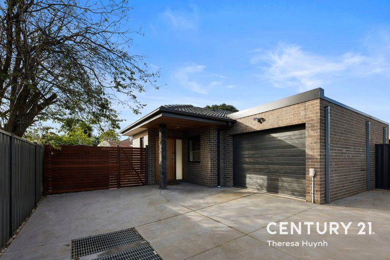Photo - 2/9 Marlene Court, Springvale VIC 3171 - Image 1