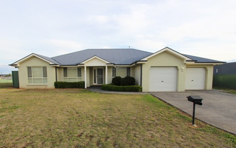 29 Marriott Ave , Kelso NSW 2795