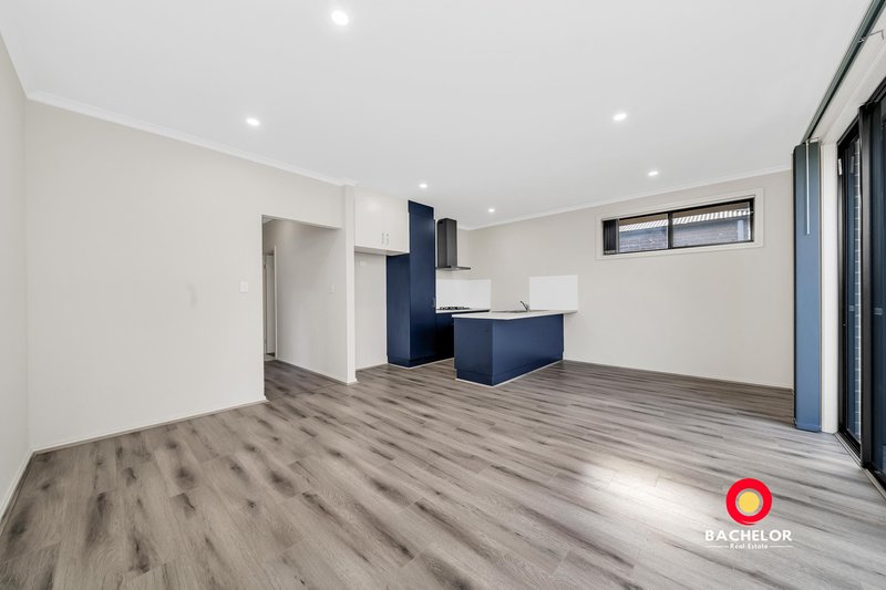 Photo - 29 Martello Avenue, Mount Barker SA 5251 - Image 2
