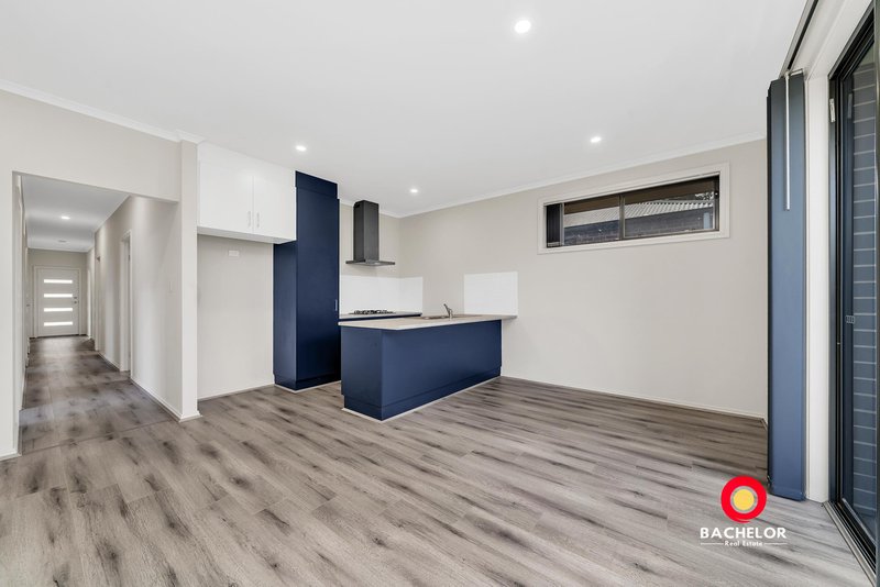 Photo - 29 Martello Avenue, Mount Barker SA 5251 - Image 3