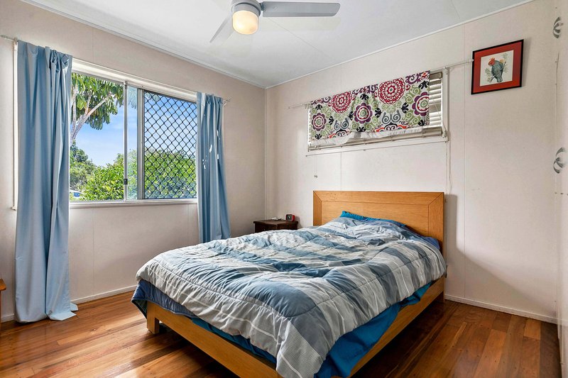 Photo - 29 Martin Street, Point Vernon QLD 4655 - Image 7