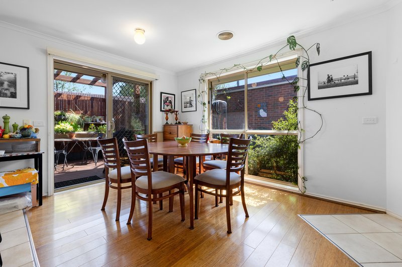Photo - 2/9 Maryborough Road, Boronia VIC 3155 - Image 2