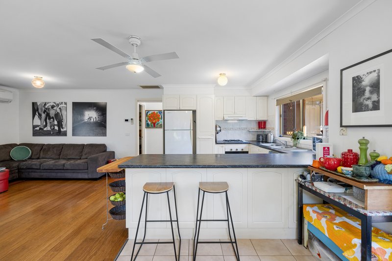 Photo - 2/9 Maryborough Road, Boronia VIC 3155 - Image 4